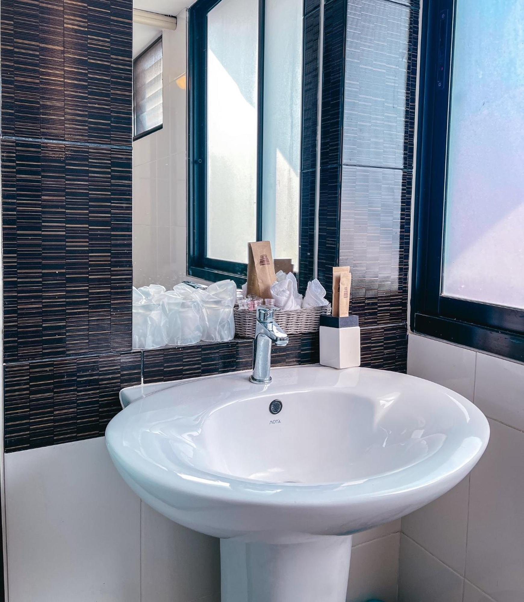 Baik Suite Bangkok Exterior photo