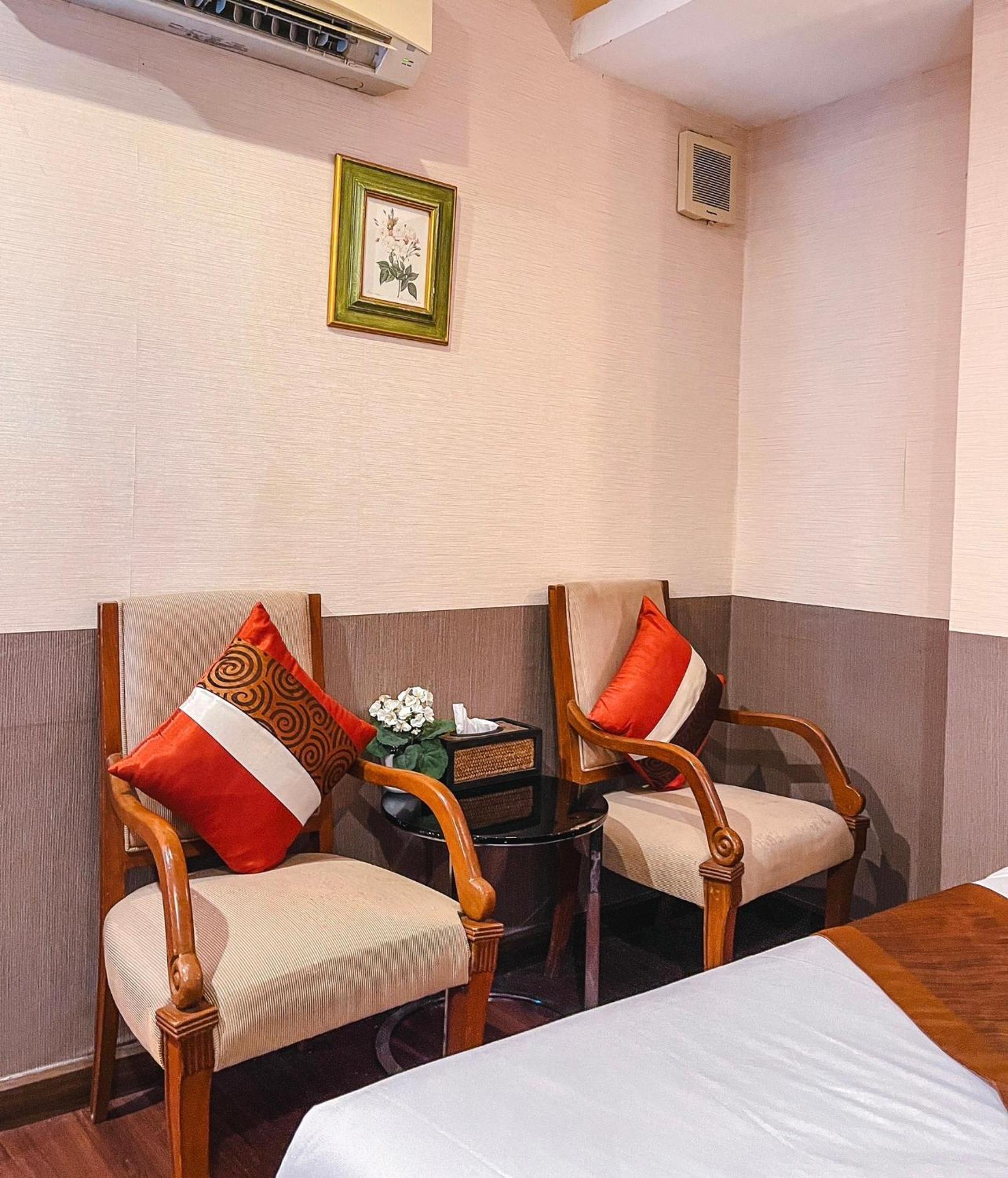 Baik Suite Bangkok Exterior photo