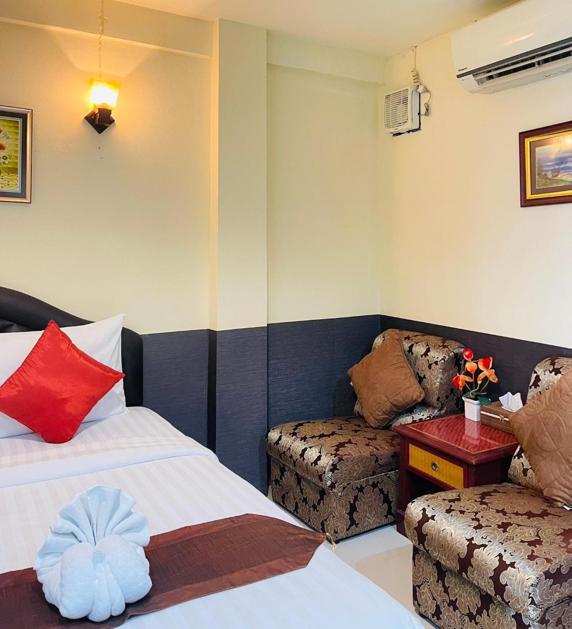 Baik Suite Bangkok Exterior photo